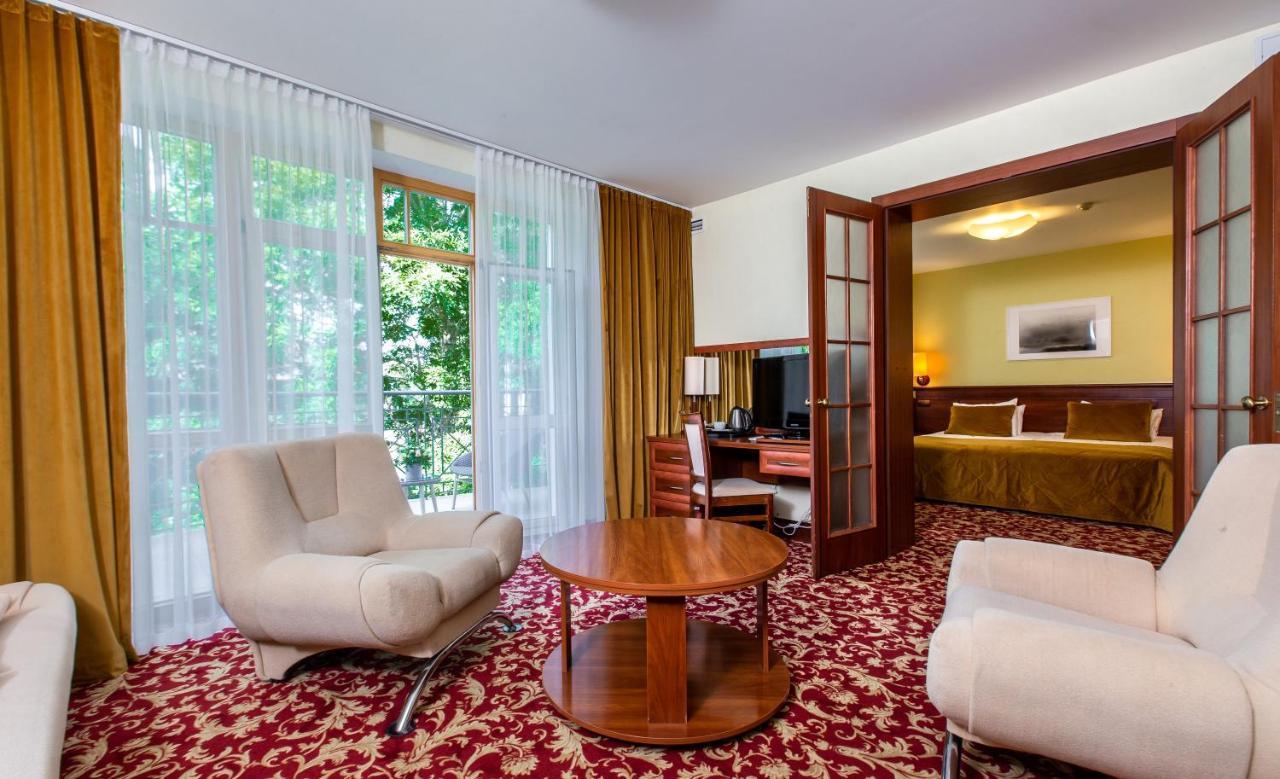 Hotel Violeta Друскининкай Экстерьер фото