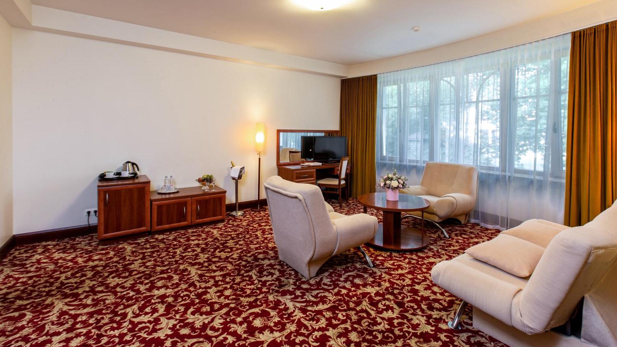 Hotel Violeta Друскининкай Экстерьер фото